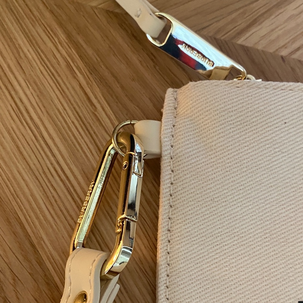 NWOT Burberry Canvas Wristlet - Picture 2 of 5